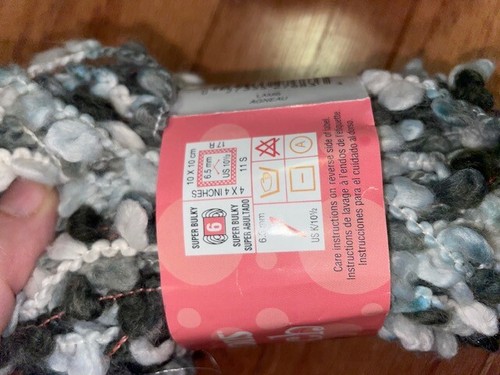 Patons Yarn POOCH (discontinued) 70g / 2.4oz - Picture 4 of 14
