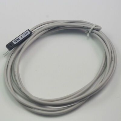 1PC New   Magnetic Switch D-Z73 #D9