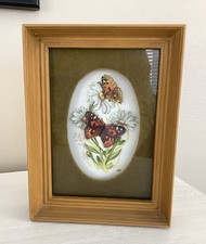 Vintage 3D Daisy Butterflies Ornate Wood Frame Green Velvet Matting Shadow Box