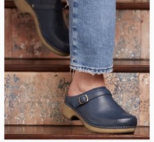 Dansko Leather Berry Buckle Clogs Mules Navy Blue Nubuck Size 38 140