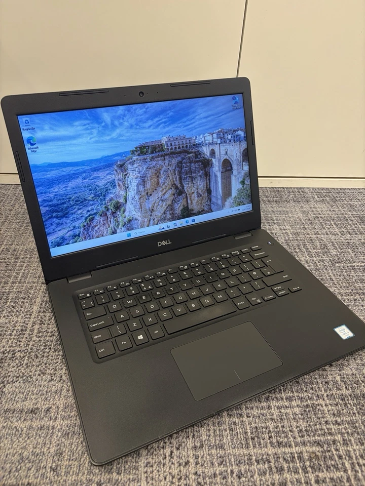 Dell Latitude 3490 · i3-6006U · 8GB · 240GB, photo 1 of 5