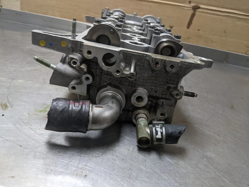 Culata para Toyota Prius c 1.5 12-18 Foto 4 de 4