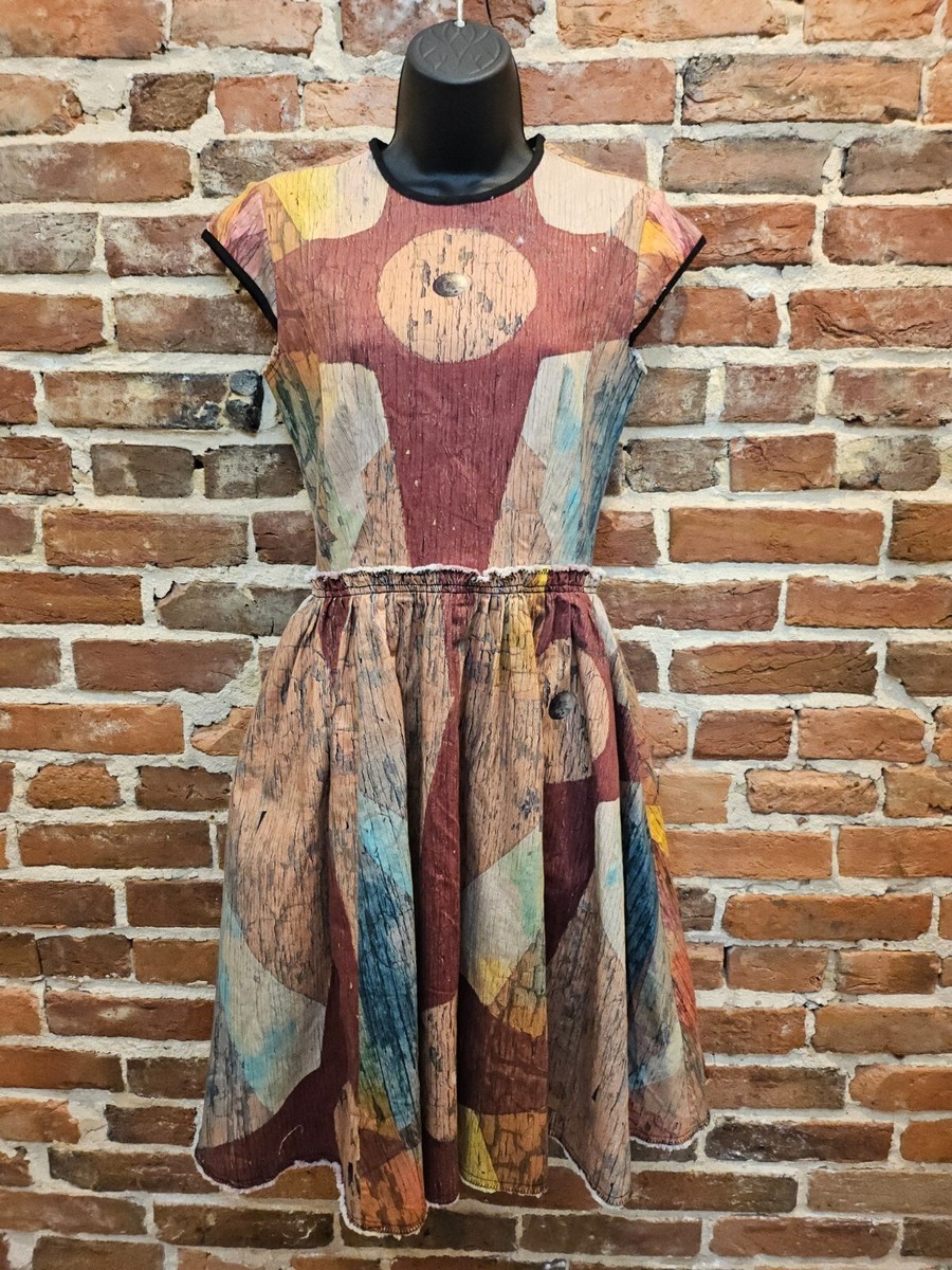 denim dress with sleeves Blue Embroidered Belted Half Sleeve Midi Size:8 (AU) Pinterest_Principal while the long sleeves Strapless Sweetheart Neck Sexy
