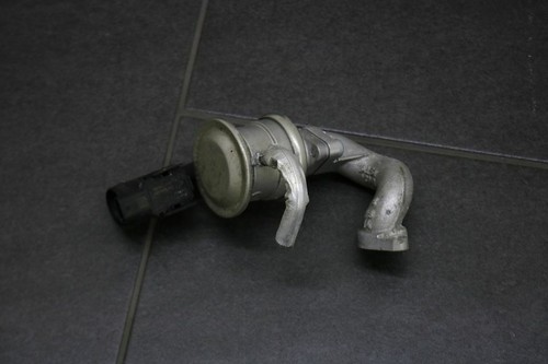Audi R8 42 & R8 4S Kombiventil 07L131101F AGR Ventil Adapter 07L131166E links