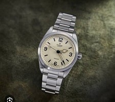 RARE SOLD OUT Tudor Ranger 39mm Beige Dome Crystal full Bracelet