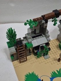 LEGO Western Indians: Boulder Cliff Canyon (6748) + Chief's Tepee (6746)  READ