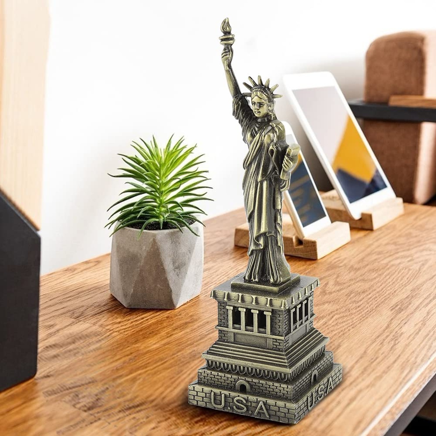Topyond Statue of Liberty Figurine Souvenir, Metal Building Model, Souvenir a...