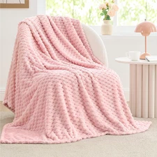 Fleece Decorative Blanket - 3D Jacquard Pink Throw Blankets for Women'S Couch & 