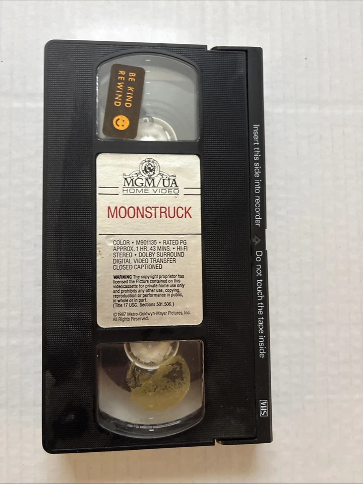 Moonstruck 1987 VHS Nicolas Cage Cher Holly Hunter Vintage Used Fast Shipping - Image 4 of 4
