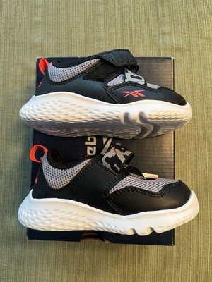 Weebok flex sprint kids shoes size 5. brand new Never Worn In Box