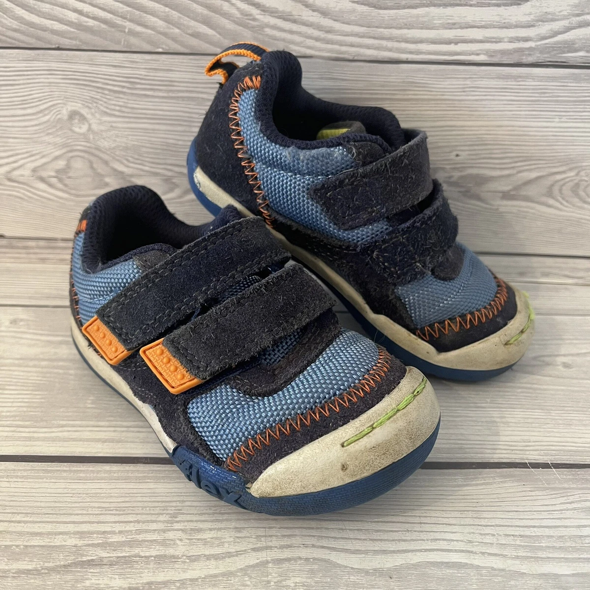 Infants size shop 5 trainers