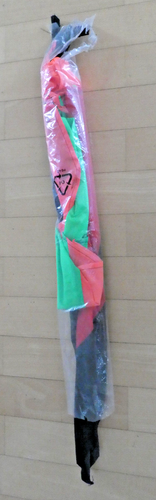 Kinder-Drachen . schwarz / grün / rot drachenfliegen - Flugdrachen - Pfeilform - Bild 5 von 5
