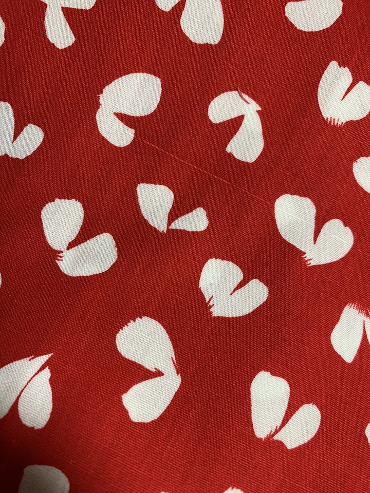 2 15x45 Pcs VIP Cranston Cotton White Petals on Real Red Fabric Schwartz Liebman - Image 4 of 4