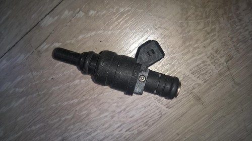 1427240 Einspritzventil  BMW 3-Series DE118521-62