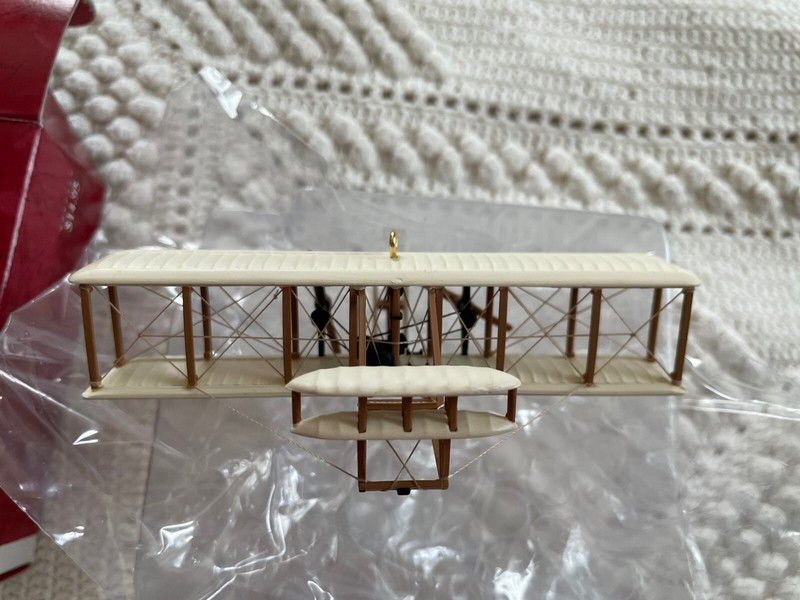 Hallmark Ornament The Flight At Kitty Hawk
