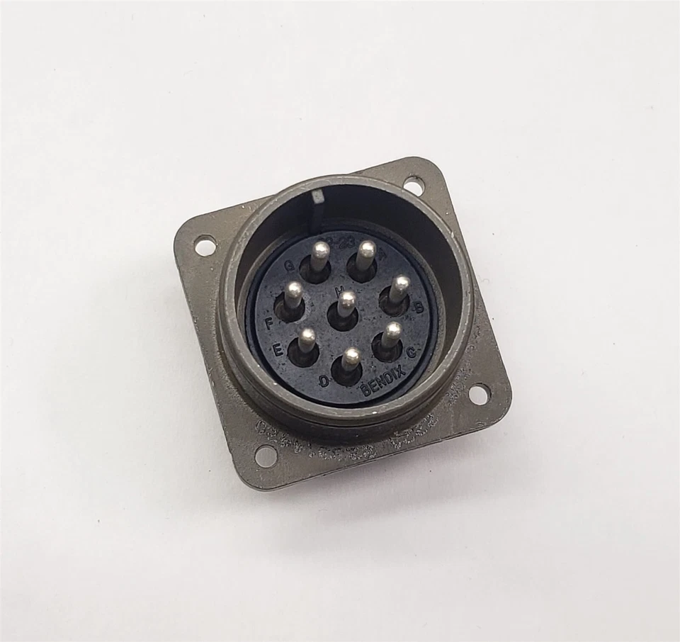 AMPHENOL CS3102A-22-23P Circular Connector Pin Threaded Coupling LOT 33 NEW - Image 4 of 4