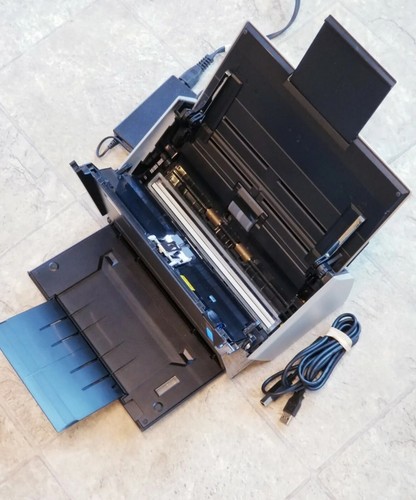 Fujitsu ScanSnap S1500 Sheetfed Scanner FULLY FUNCTIONAL VERY CLEAN SEE PICTURES - Picture 11 of 12