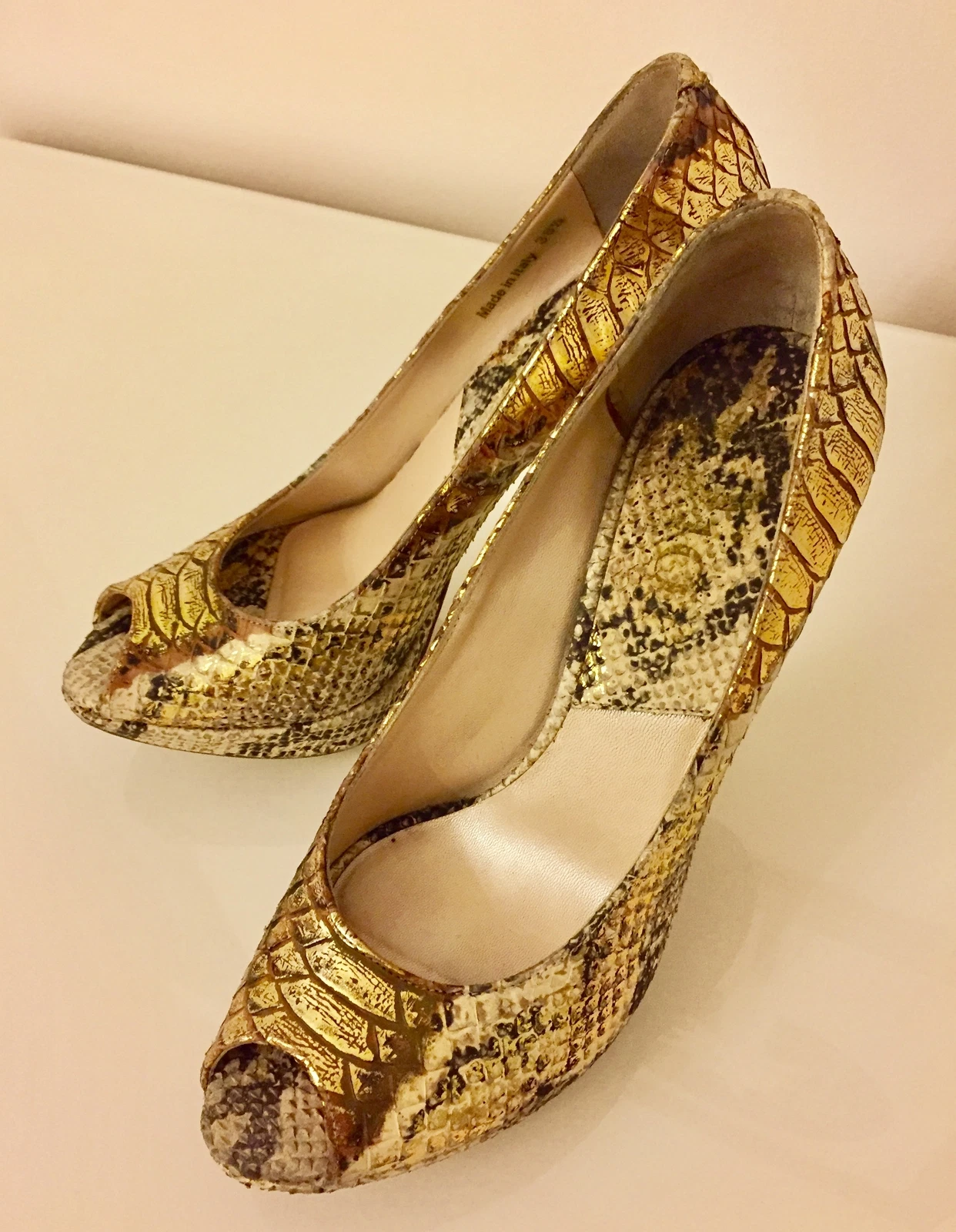 Escarpins DIOR décolleté bout ouvert aiguille OR US 8 / UK 6 / EU 38,5