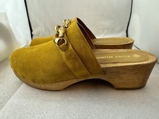 Tory Burch Size 9 Jessa Wooden Clog Natural Suede Yellow