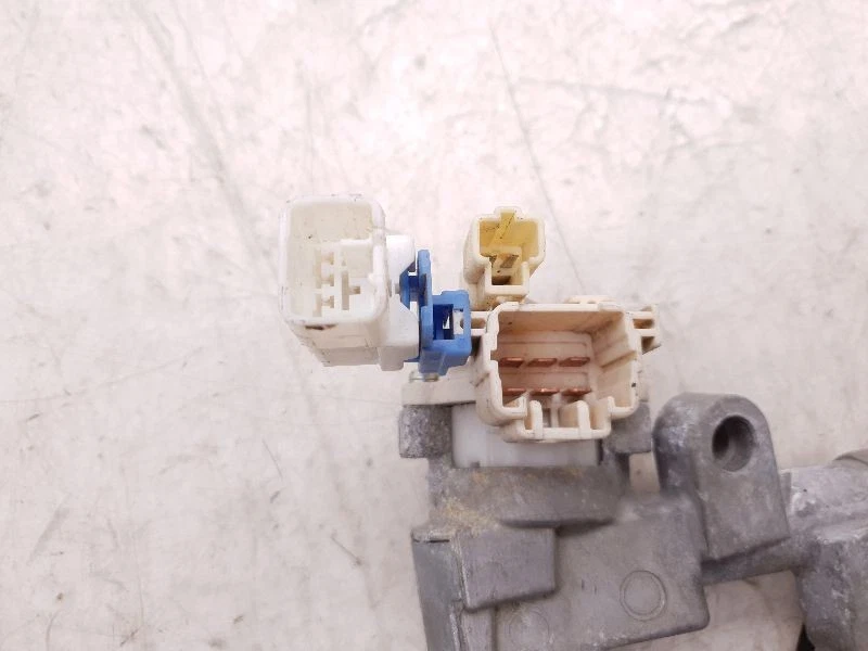 04 05 06 INTERRUPTOR DE ENCENDIDO CONVENCIONAL TOYOTA TUNDRA SIN LLAVE Foto 2 de 4