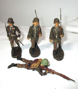 VINTAGE 1930s ELASTOLIN JAPANES COMPOSITE TOY SOLDIER LOT