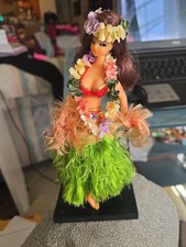 Hawaiian 8" Hula Dancer Vintage Souvenir On Wood Base