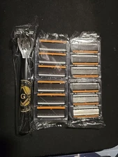 Six Layer Razor Set With 12 Replacement Cartridges New With Tags