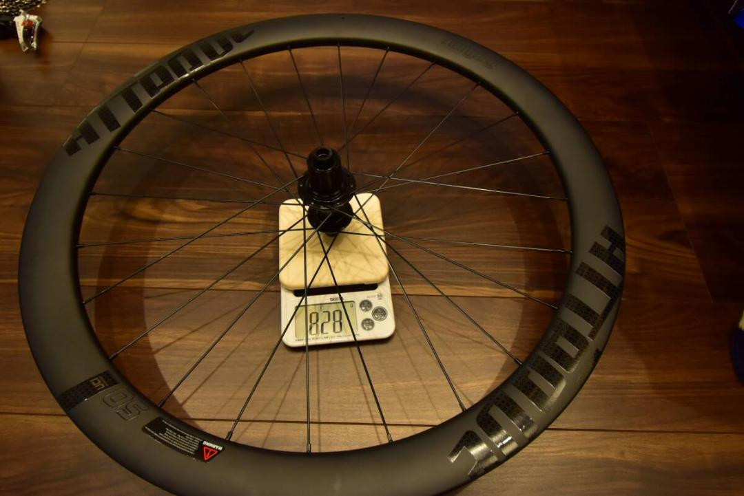 Attaque Carbon 50Mm Clincher 700C For Shimano 12-Speed Attaque Carbon 50Mm Clincher 700C For Shimano 12-Speed