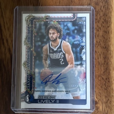 Topps 2025-26 Holiday Dereck Lively II Autograph Dallas Mavericks Card #H139