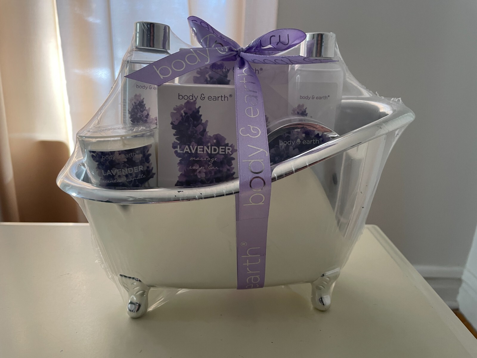 Body & Earth Spa Gift Bath and Body Set Lavender 7 Pc Tub Set *
