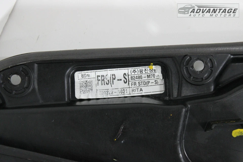 2019-2022 KIA FORTE SEDAN FRONT RIGHT SIDE DOOR WINDOW REGULATOR & CARRIER OEM - Image 3 of 4