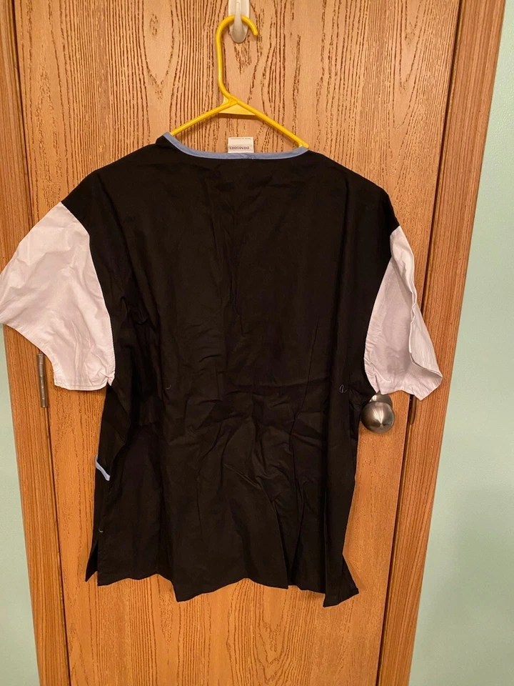 scrub sets women - Image 2 of 3