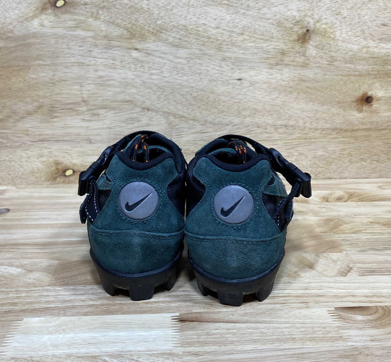 READ 1996 Nike ACG Cycling Shoes Cleats Green Suede M… Gem