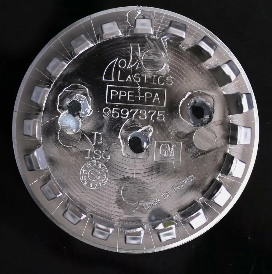 4 PIEZAS DE TAPA CENTRAL DE RUEDA ESCALADE ESV 2015-2020 CADILLAC COLOR ESCUDO LOGO 67mm Foto 3 de 3