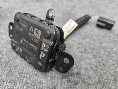 TOYOTA CAMRY 2025 FRONT BUMPER DISTANCE CRUISE CONTROL RADAR SENSOR OEM - Picture 2 of 6