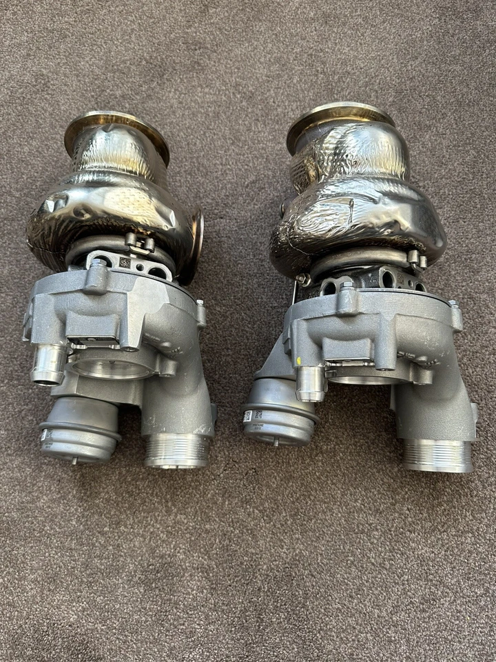 MERCEDES E63S G63 GTS GT63s S63 GLE63s V8 4.0AMG TURBO A1770905702 A1770905602 Foto 2 de 4