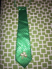 Green Sequin Gold Shamrock Elasticated Neck Tie St Patrick's Day NWT