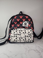 Mini zaino Disney Dani di Daniele Nicole nero bianco rosso Topolino. Leggi