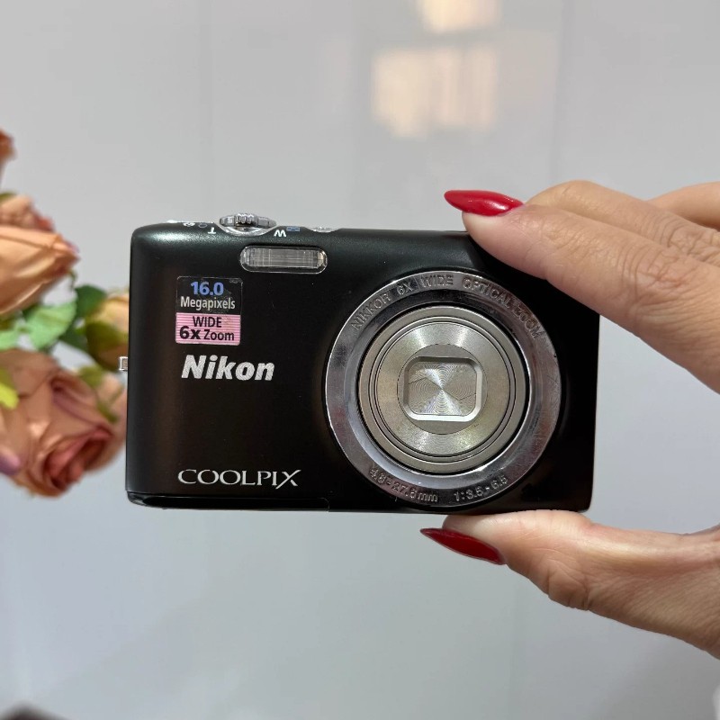 Nikon Coolpix S2700 16MP 6x Nikkor Zoom Compact Digital Camera