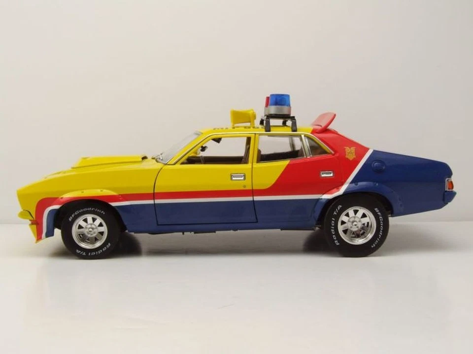 Ford Falcon Xb V8 Interceptor 1974 Jaune Bleu Rouge Mad Max Proche 1:18 - Photo 3/4