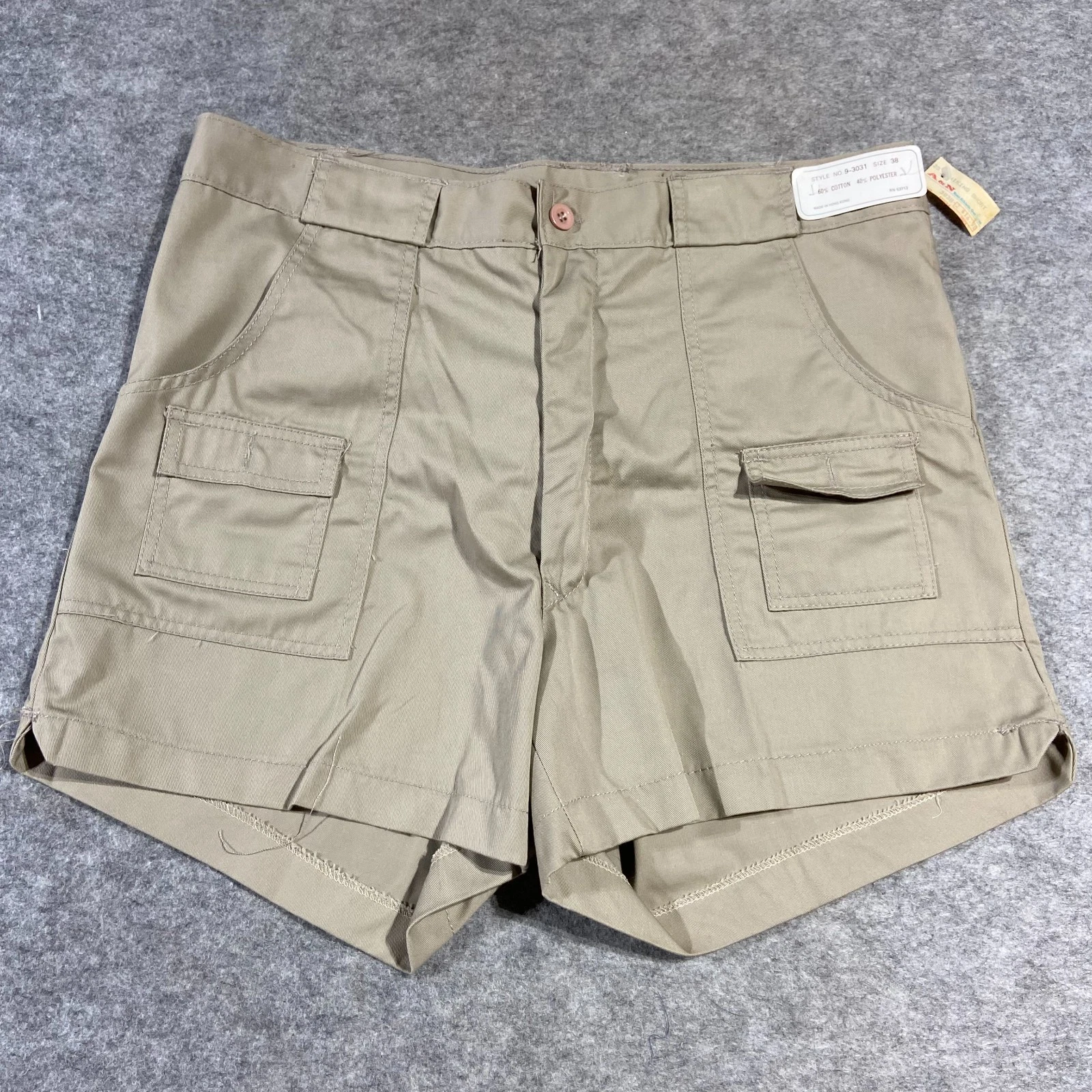 Vintage A & N 1970s Cargo Shorts Men's Size 38 Hiking Outdoor Khaki Cotton