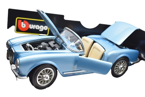 BBurago 1955 Lancia Aurelia B 24 spider 1955 1/18 scale blue
