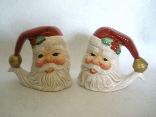 NEW!~FITZ & FLOYD ESSENTIALS HOLIDAY SANTA SALT & PEPPER SHAKERS~#2051/7~BOXED - Picture 2 of 6