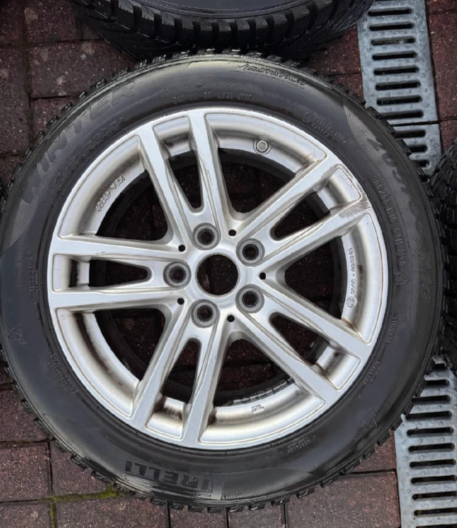 BMW 1er Winterräder 205/55 16 Zoll 8mm - Bild 4 von 4