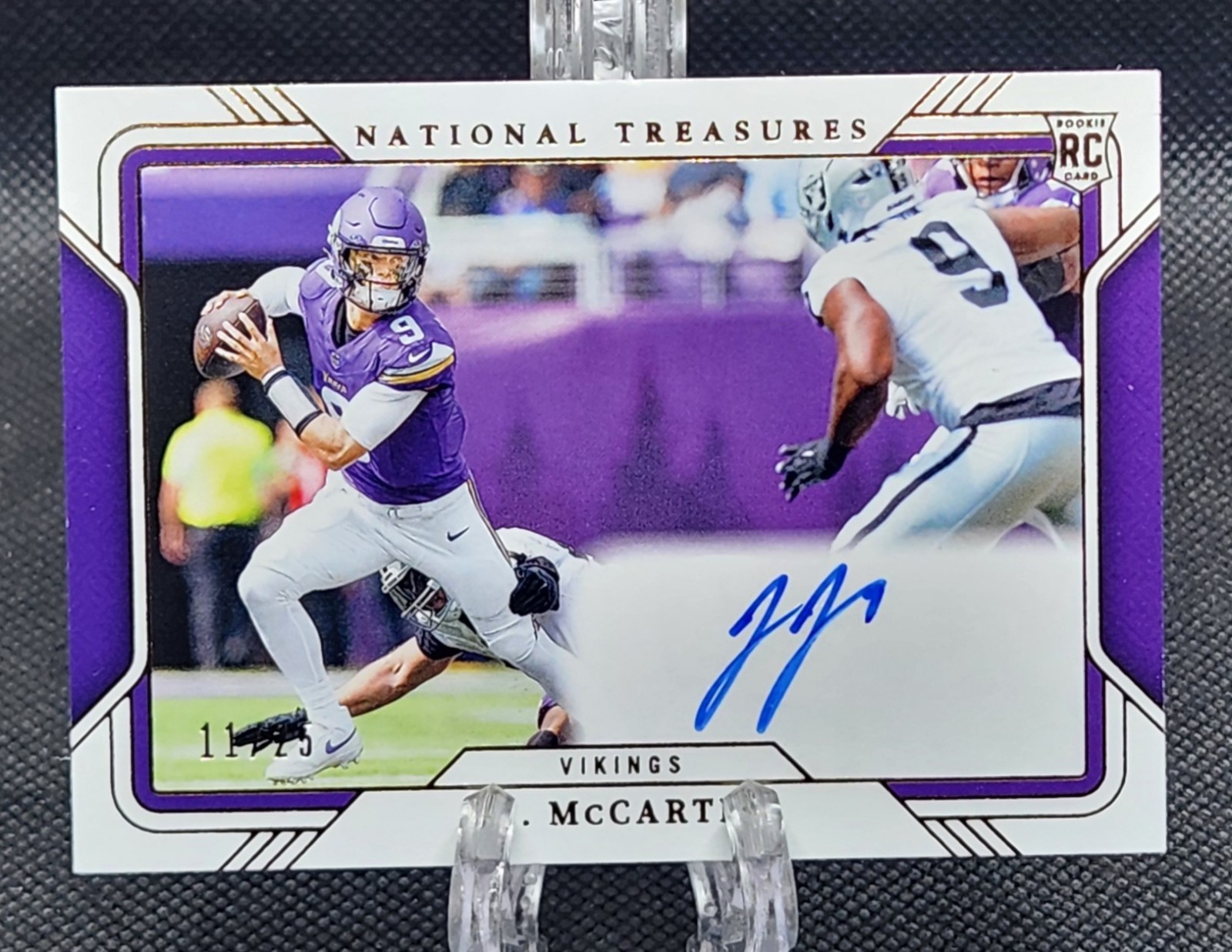 2024 National Treasures J.J. McCarthy Auto Rookie Field Pass Gold 11/25 #RFP-JJM