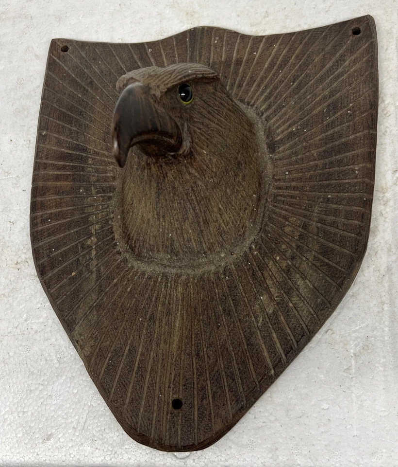 Patriotic Carved Wooden American Eagle Wall Plaque Hanging Wall Decor Glass Eyes - Image 4 of 4