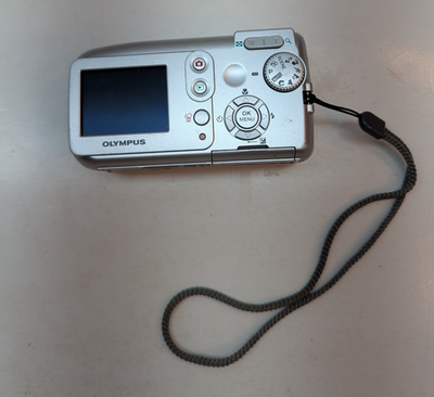 Olympus CAMEDIA Digital Camera C-480 Zoom CCD 4.8 Megapixel Tested