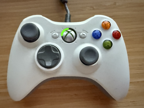 Microsoft X-Box 360 Wired White Controller - Works with Windows PC
