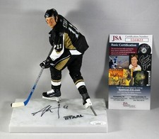 JORDAN STAAL SIGNED McFarlane PITTSBURGH PENGUINS Figure NHL 18 RARE +JSA COA