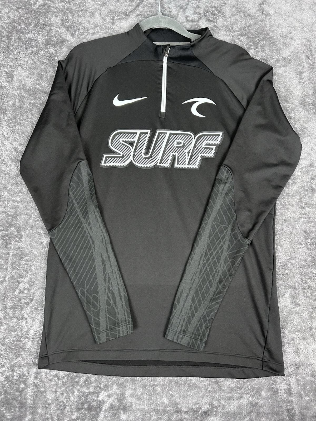 Nike Dri Fit Jacket Womens Medium Black 1/4 Zip Long Sleeve Pullover Slim Fit